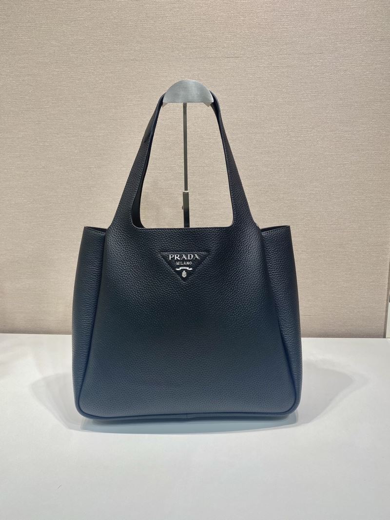 Pra*a bucket bags
